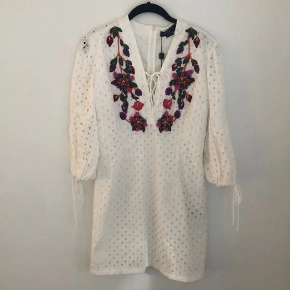 NWT! PatBo hand embroidered eyelet mini dress - Picture 1 of 9
